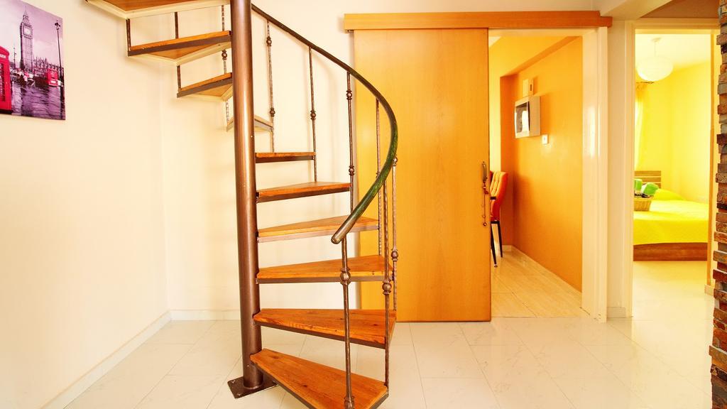 Panikos Beach Apartment I Larnaca Luaran gambar